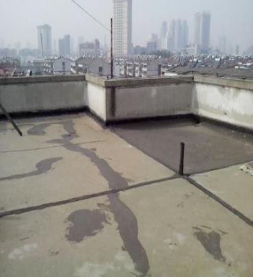 利辛漏水维修 楼顶漏水是什么原因，楼顶漏水维修方法是什么?